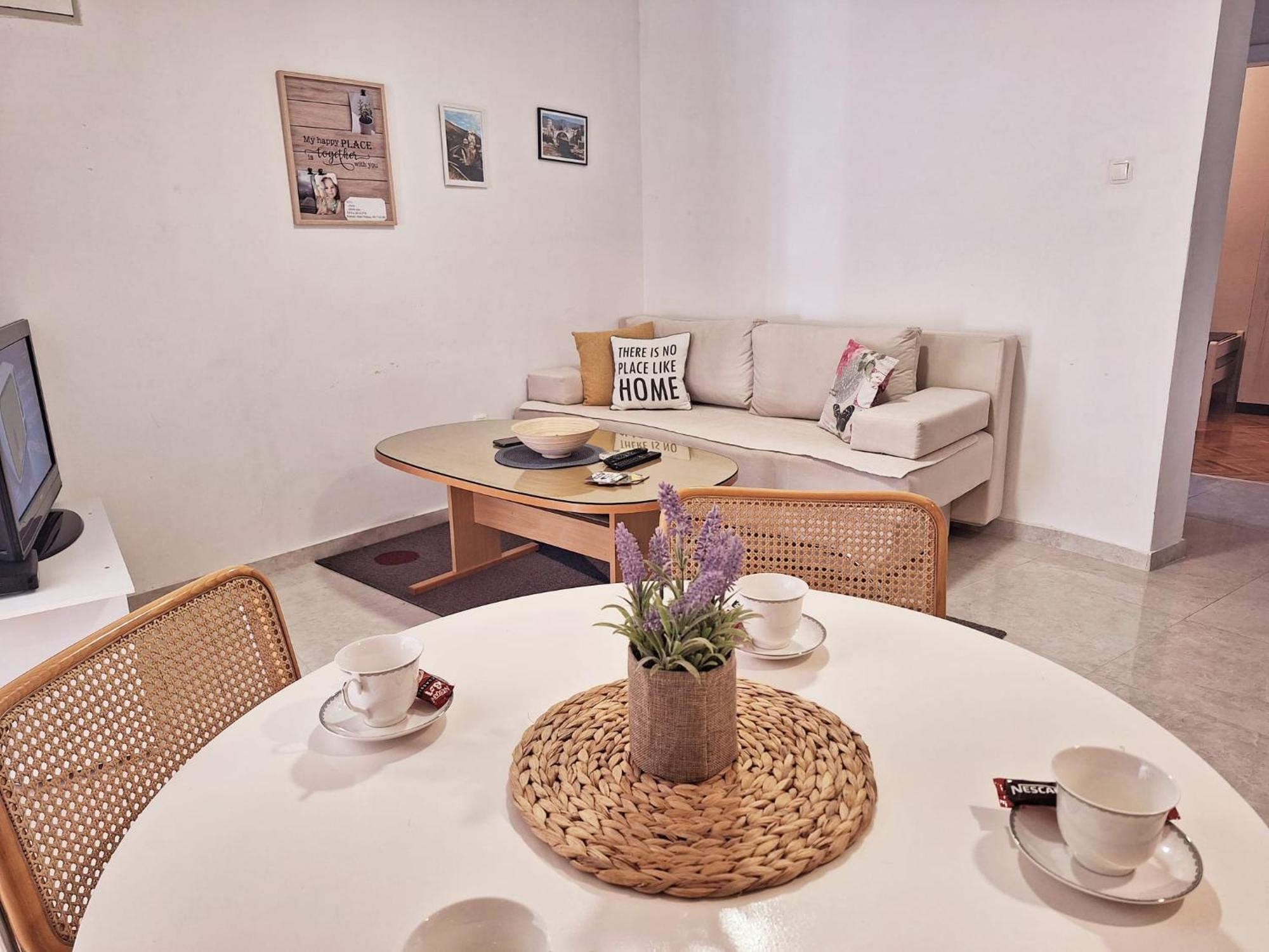 Apartman Square โมสตาร์ ภายนอก รูปภาพ