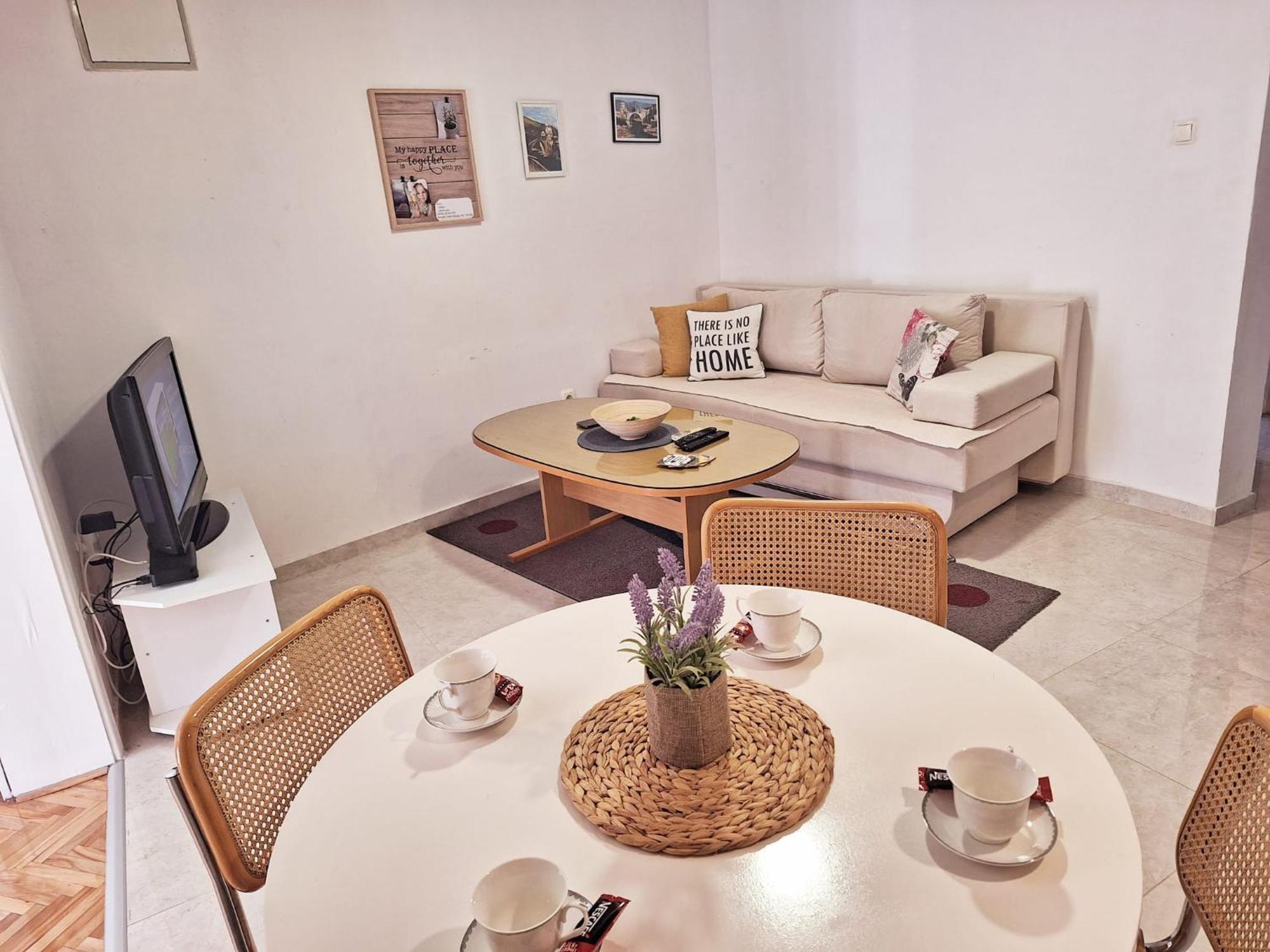 Apartman Square โมสตาร์ ภายนอก รูปภาพ